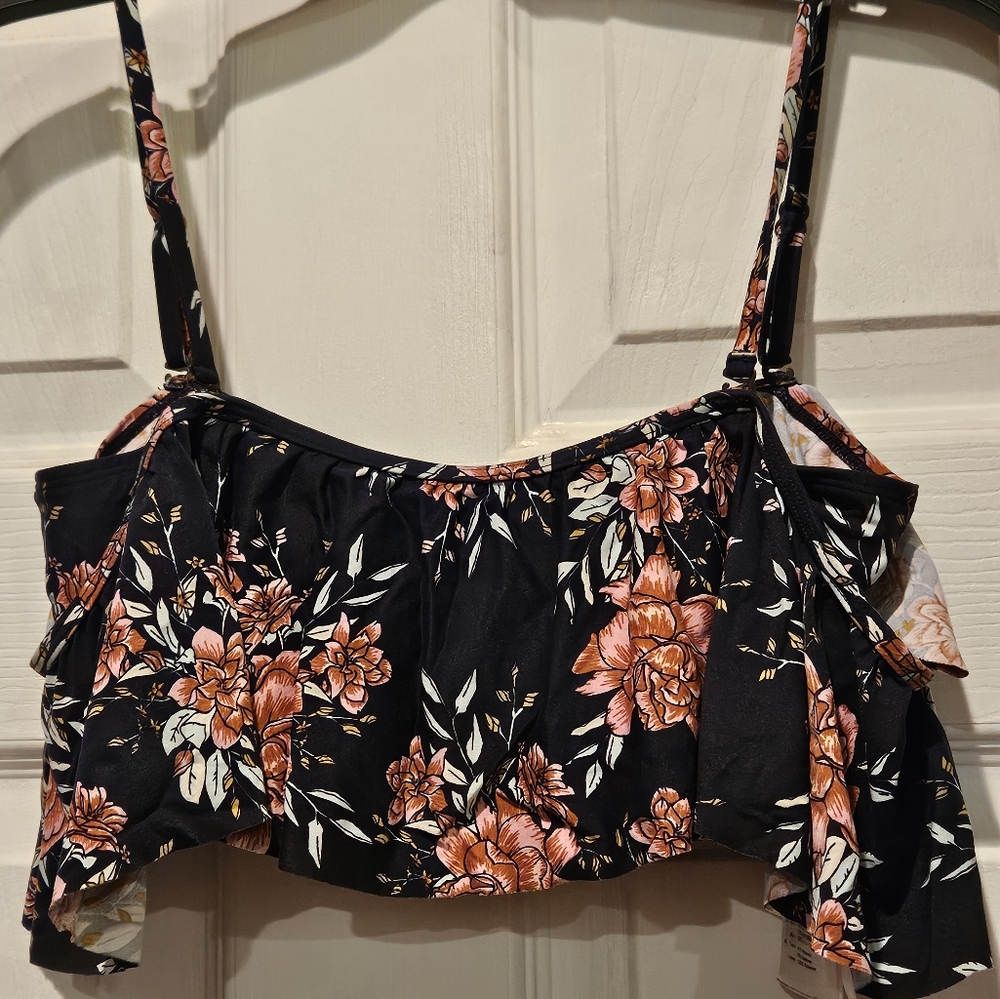BILLABONG BATHING SUIT TOP